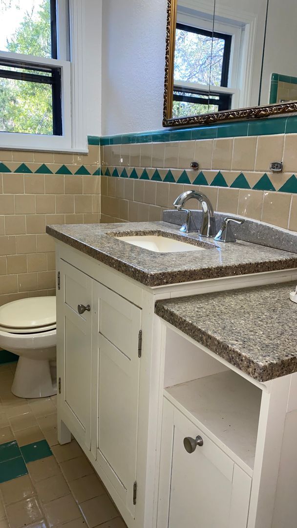 Building Photo - Availability Coming Soon on a Cute Two bedroom Rental Close to TCU