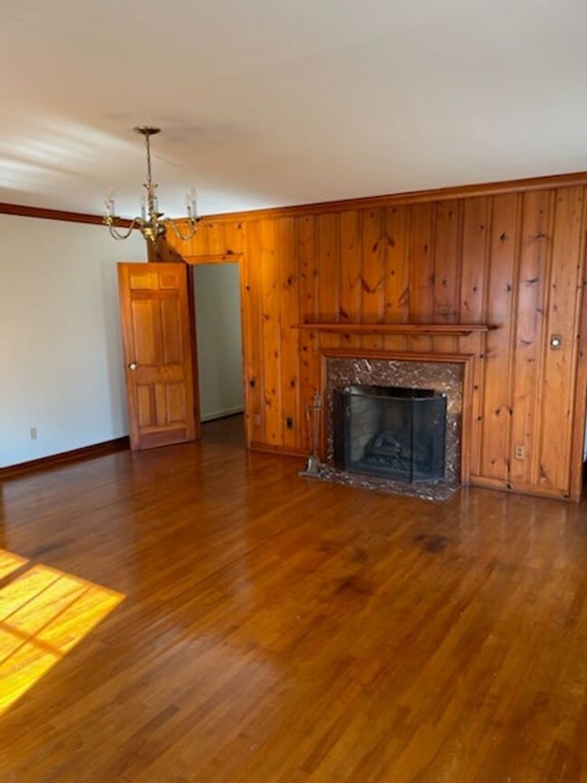 Foto del edificio - BEAUTIFUL SINGLE FAMILY HOME