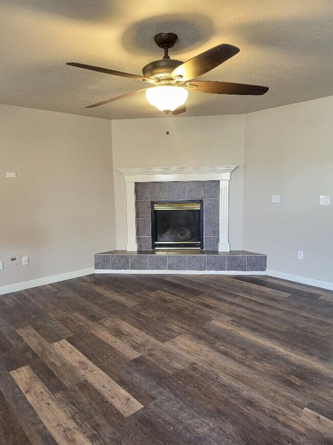 Building Photo - Cute Nampa Home