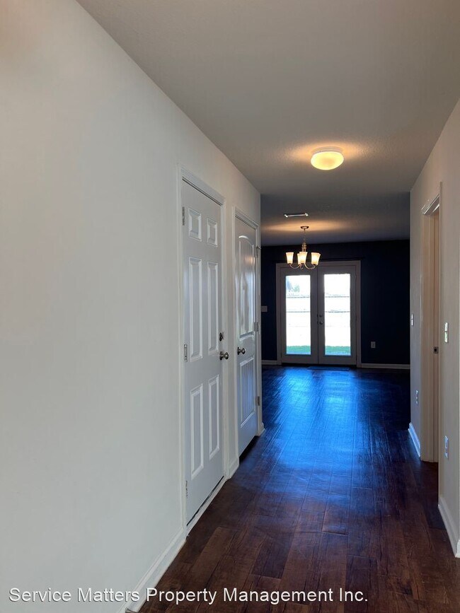 Building Photo - 4 br, 2.5 bath House - 2386 Waltham St
