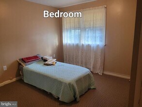 Building Photo - 433 Elm Ave