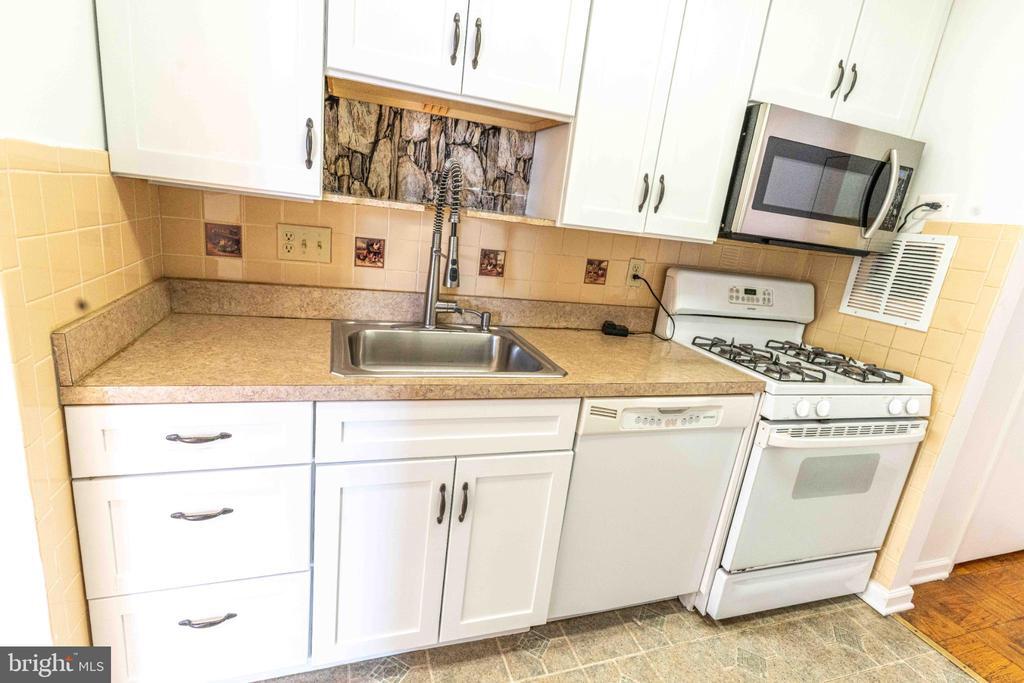 Foto principal - 4343 Cherry Hill Rd