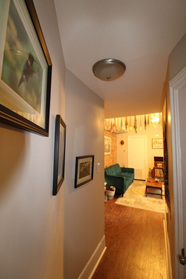 Foto del edificio - 1642 N 3rd St