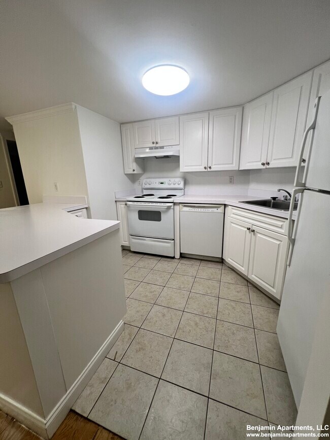 Foto del edificio - 1529 Beacon St