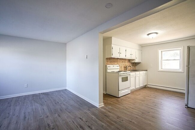 Building Photo - 98 N Alhambra Cir