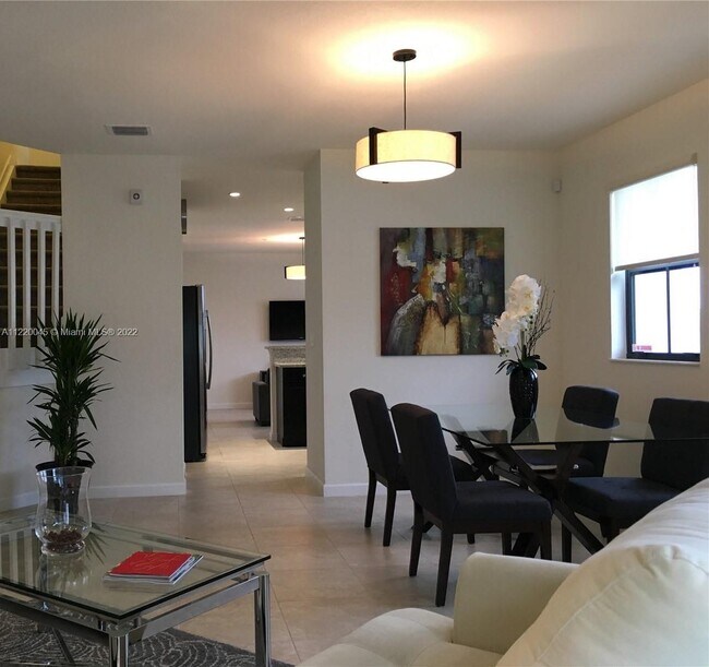 Foto del edificio - 10600 NW 88th St