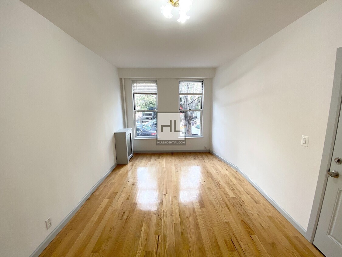 Primary Photo - JEWEL STREET
