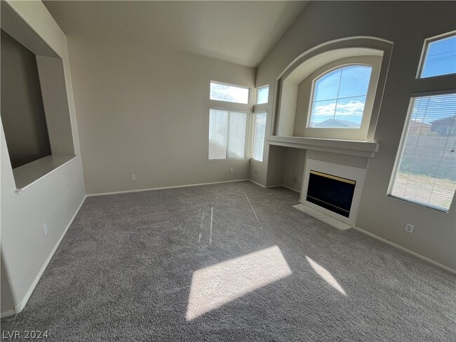 Building Photo - 7915 Laurelton Pl
