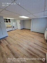 Building Photo - 517 Maple St
