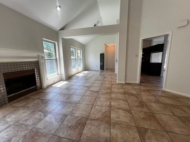 Building Photo - Wonderful 3-bedroom Home in Harris Branch