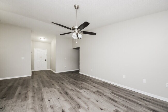 Foto del edificio - 2928 Dana Ln