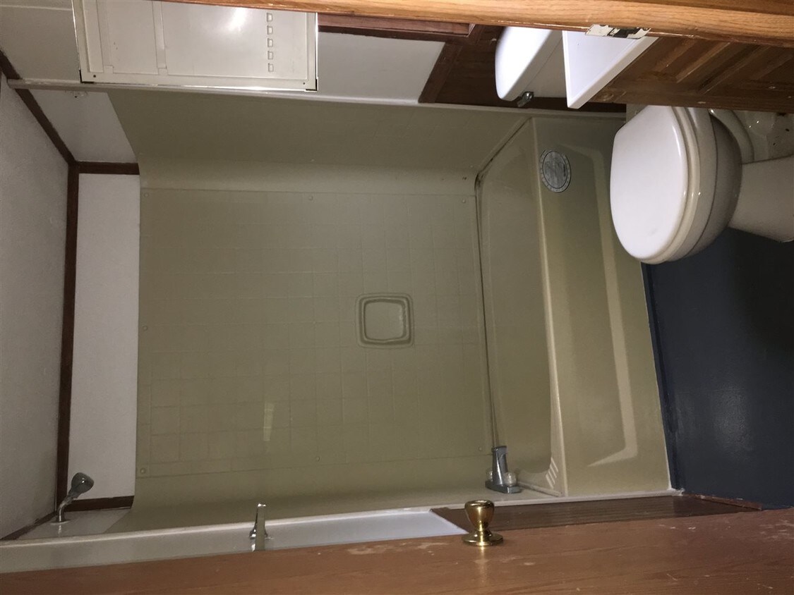 Foto del edificio - 1215 Spring Oaks Ln