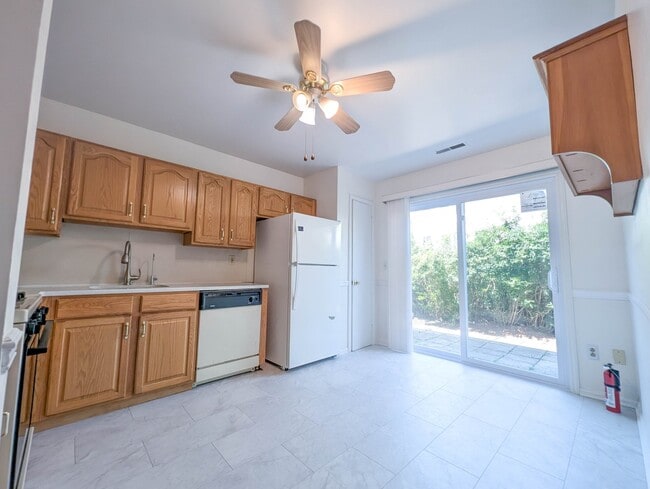 Foto del edificio - 79 Renaissance Ln