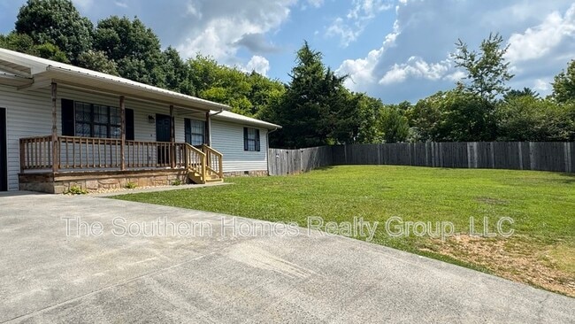 Building Photo - 212 Tellico Ave