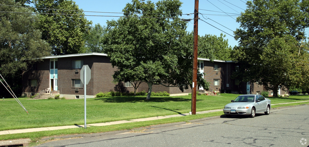 Building Photo - Wethersfield