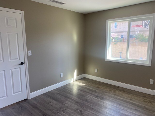 Bedroom - 5931 Stanton Ave