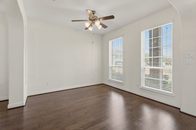 Foto del edificio - 2202 Lago Canyon Ct