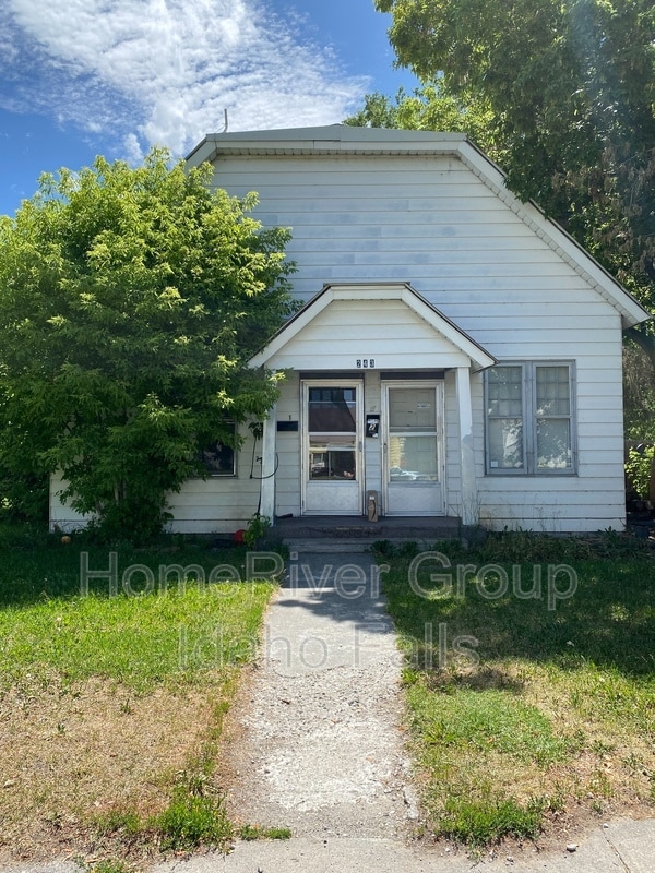 Building Photo - 243 S Water Ave
