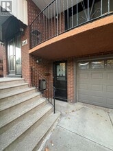 Building Photo - 6 Romanway Crescent