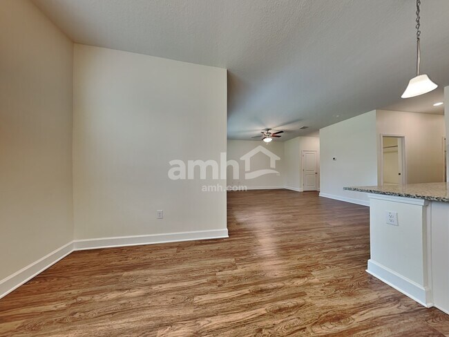 Building Photo - 918 Walden Pond Drive