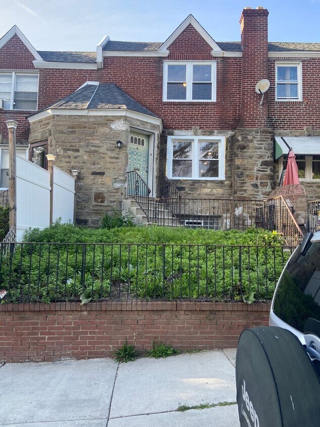 Primary Photo - Remodeled Home - Ogontz