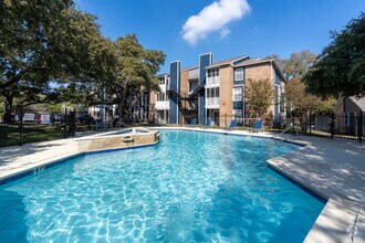 Building Photo - Remington House Apartments