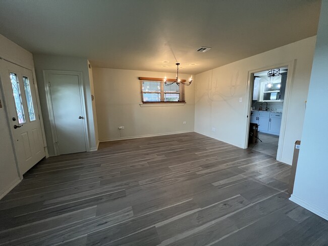 Dining Room - 501 Highland Dr