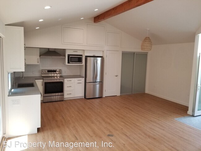 Building Photo - Studio, 1 bath House - 2351 Prosser Avenue