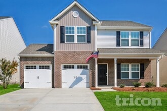 Building Photo - 2215 Osprey Ln