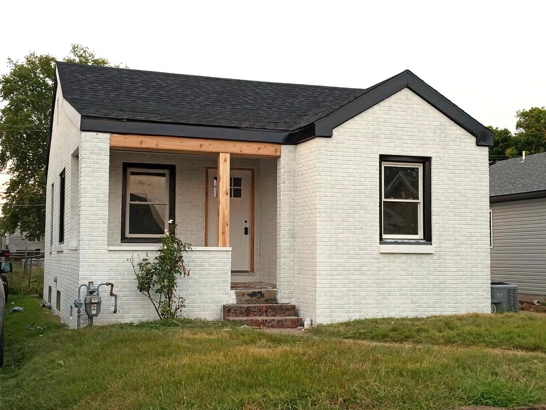 Building Photo - 1508 E Olive St