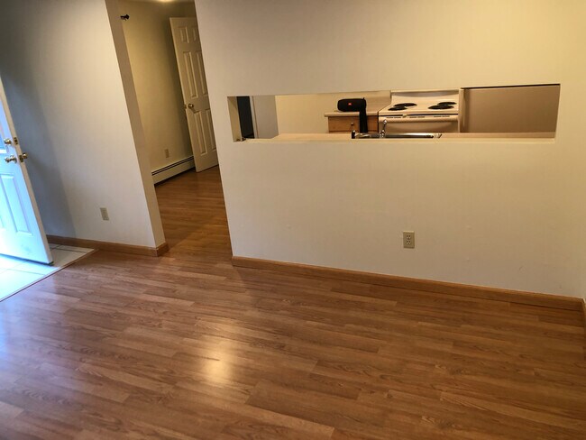 Foto del edificio - 182 Crystal Brook Hollow Rd
