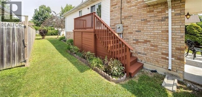 Building Photo - 750 Cabana Road E