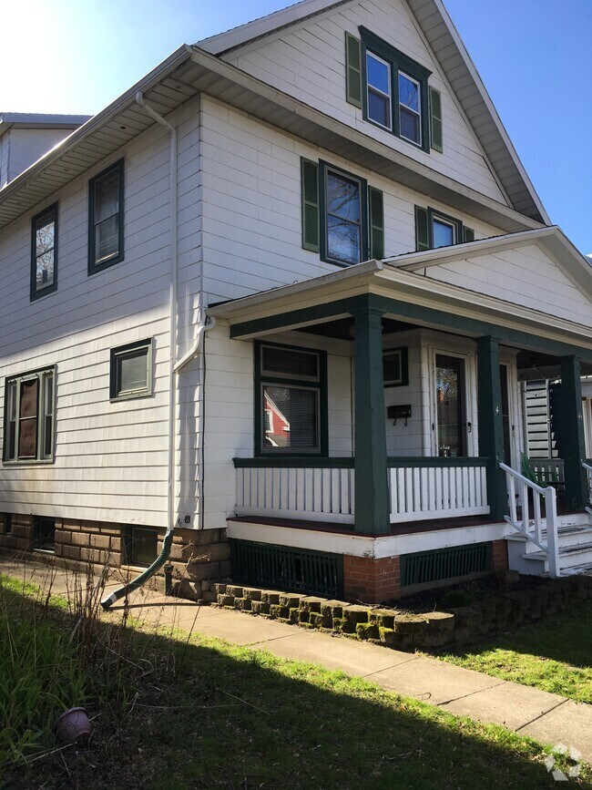 Rochester Speedway Apartments for Rent Rochester, NY 3 Rentals