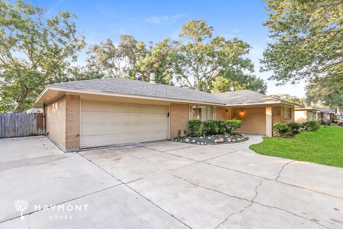 Building Photo - Inviting 3-Bedroom Home