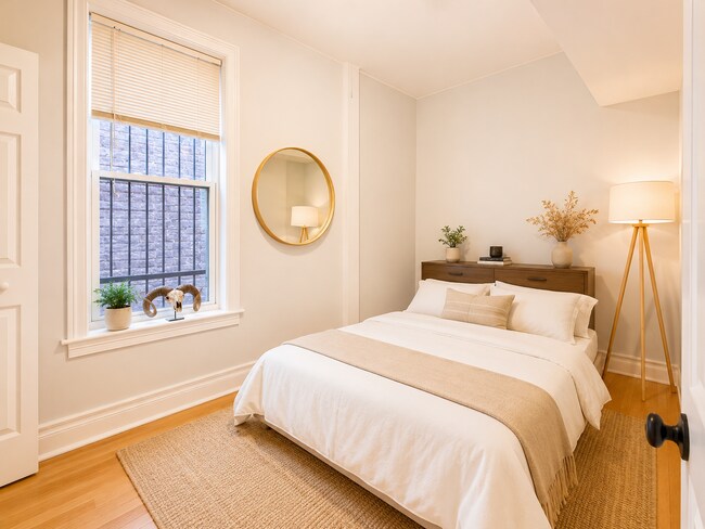 Foto del edificio - 2833 N Albany Ave