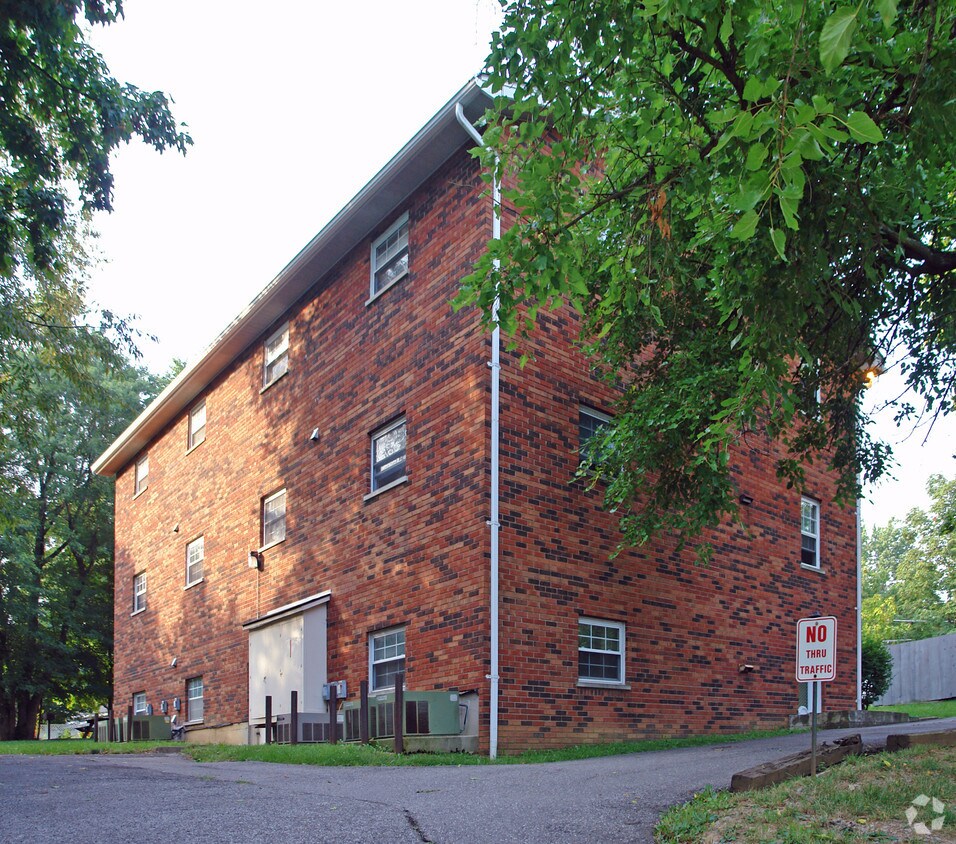 Building Photo - Palm Gardens Apartments