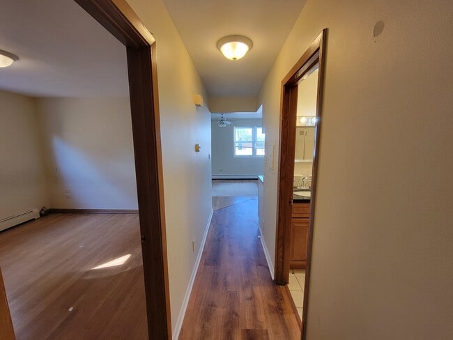 Building Photo - 6151 W Belmont Ave
