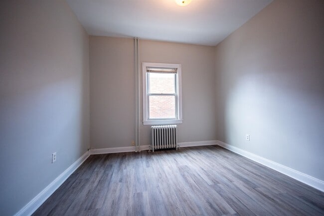 Building Photo - 228 73rd St