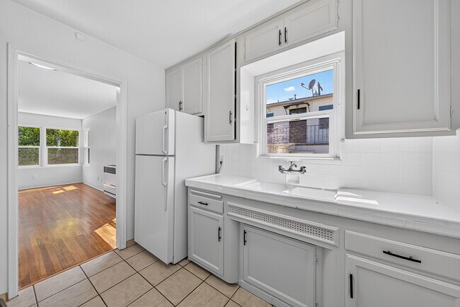 Foto del edificio - 3628 Highland Ave