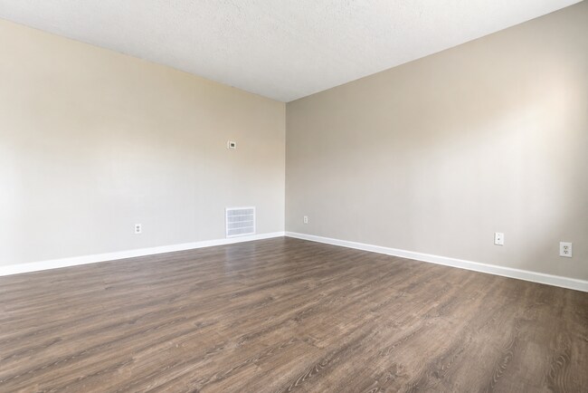 Foto del edificio - Beautiful 3-Bedroom Home with Private Patio!