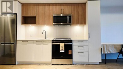 Building Photo - 500 Plains Rd E