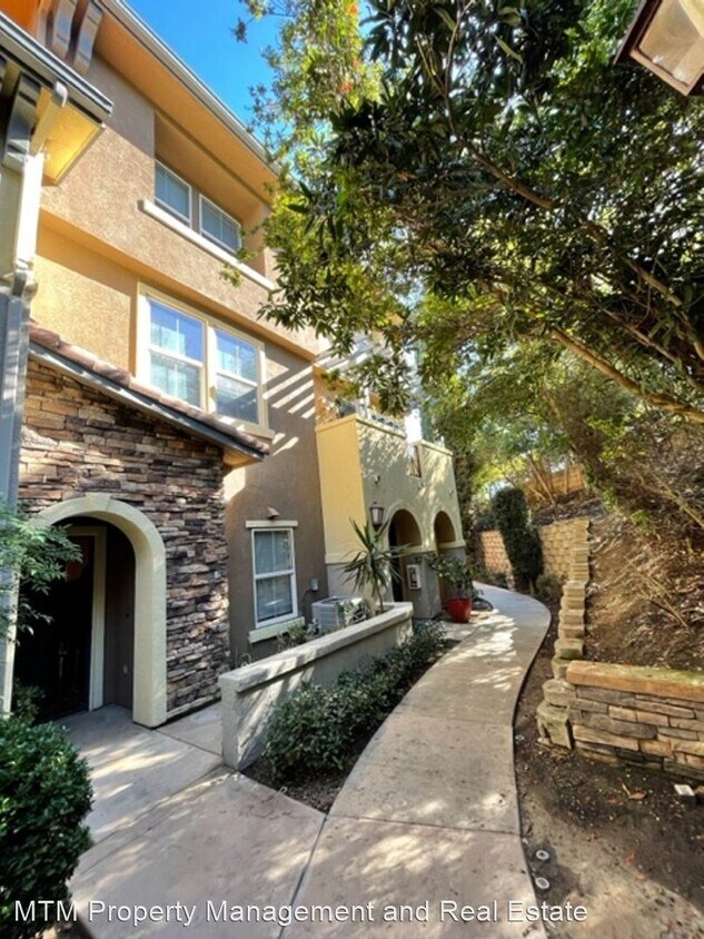 Primary Photo - 2 br, 2.5 bath House - 20 Via Montisi