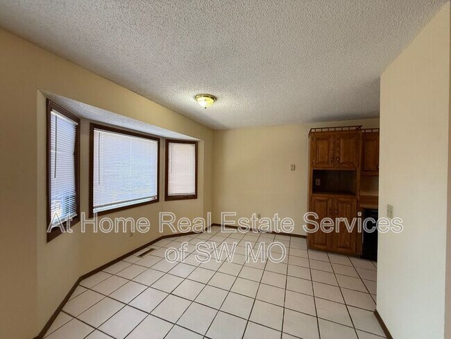 Foto del edificio - 1425 S Arcadia Ave