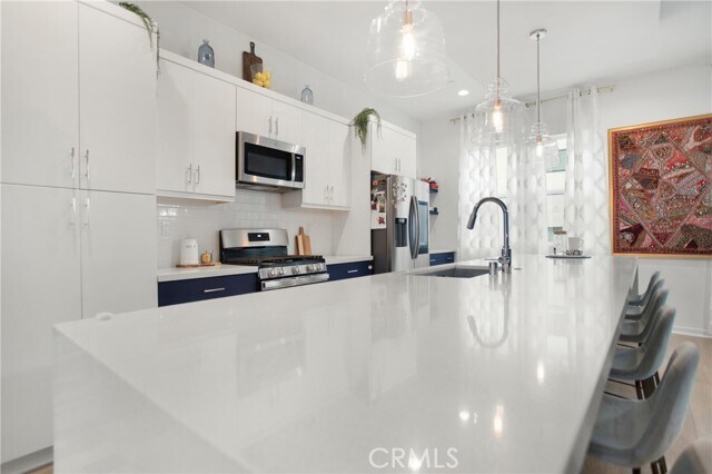 Foto del edificio - 422 W Central Ave