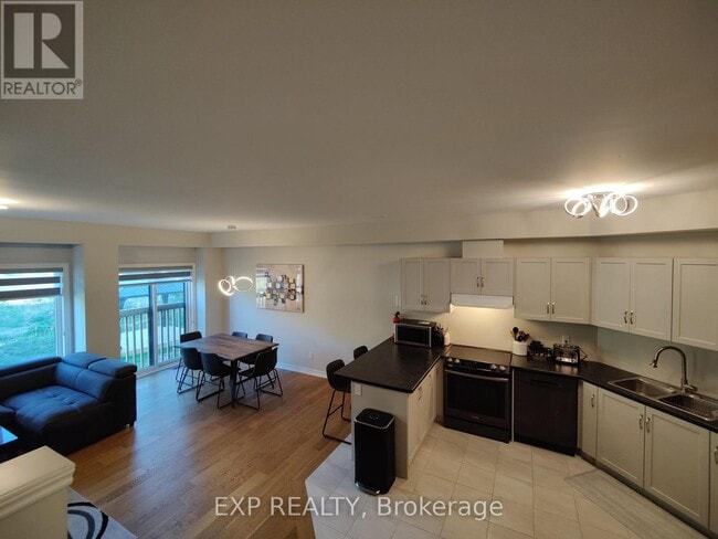 Building Photo - 112 Delphi Ct