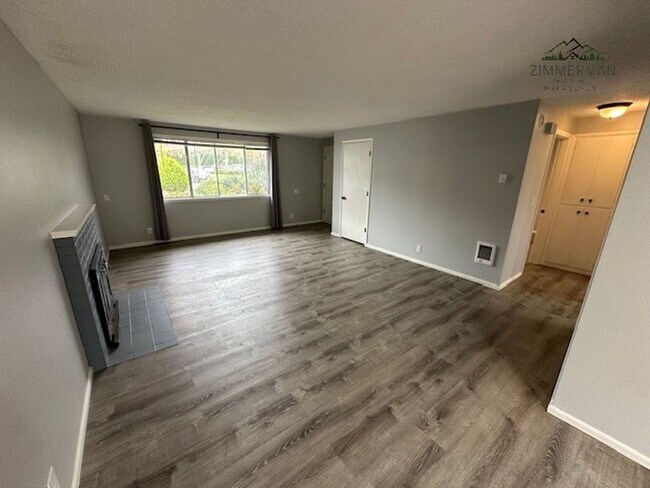 Foto del edificio - Must see 2 bedroom 1 bath