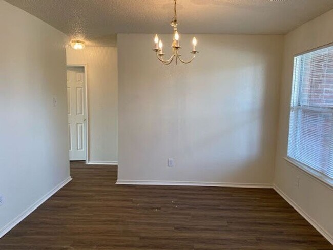Building Photo - Beautiful 2 Story Home in Sendera Ranch