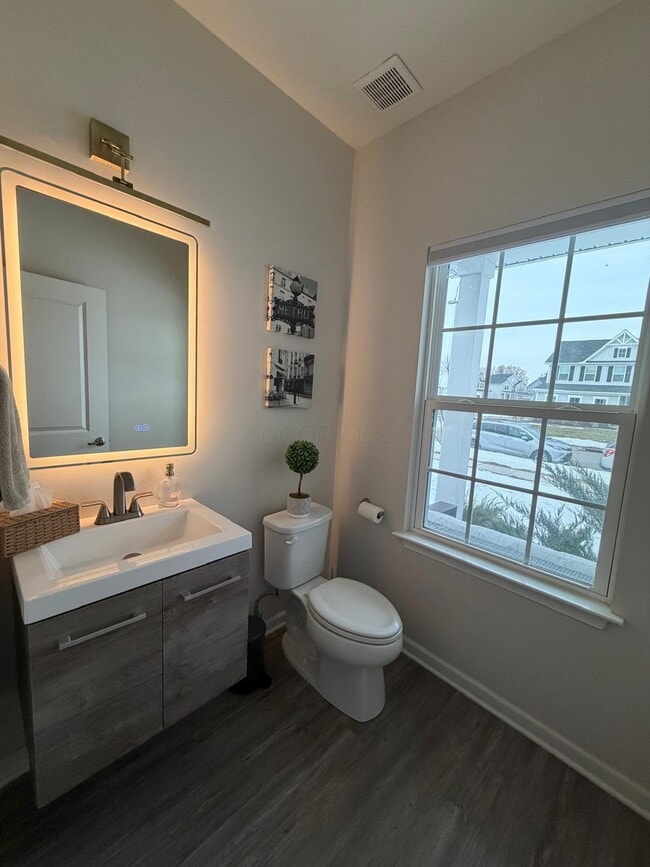 Foto del edificio - 585 Bermuda Way