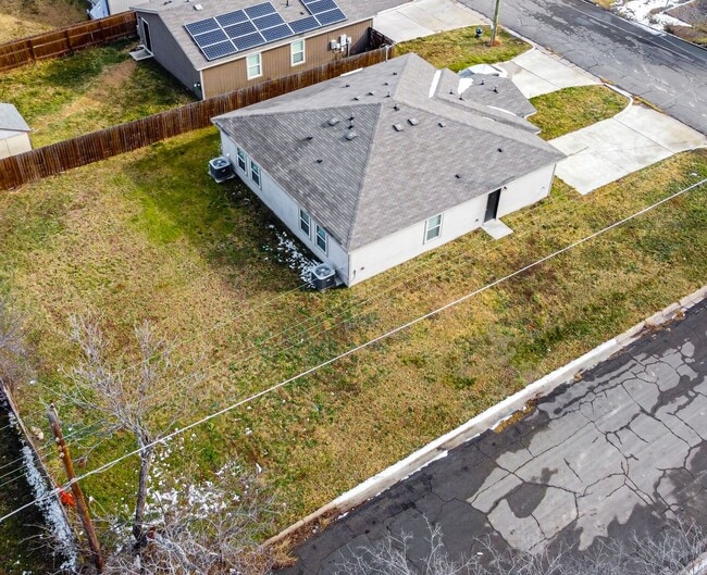 Building Photo - Elevate Your Living Experience, 3BR/2BA Duplex in Killeen!