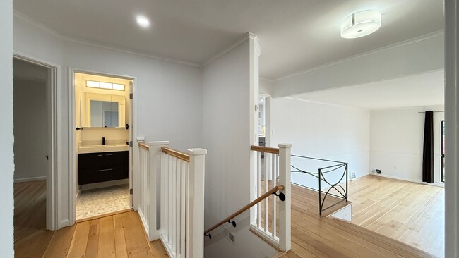 Building Photo - Redwood Heights Spanish Inspired Renovated...